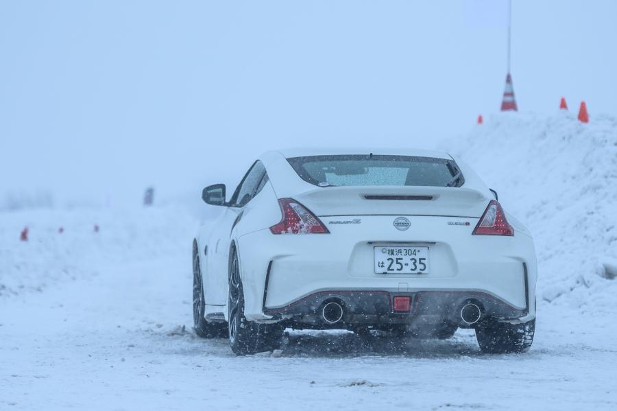  Nissan Fairlady Z Nismo (Z34) 2014 года  (JP) (фото 13 из 39)